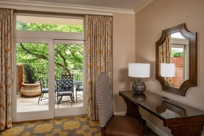 Room, 1 King Bed, Terrace | Living area | 42-inch flat-screen TV with cable channels, TV, pay movies