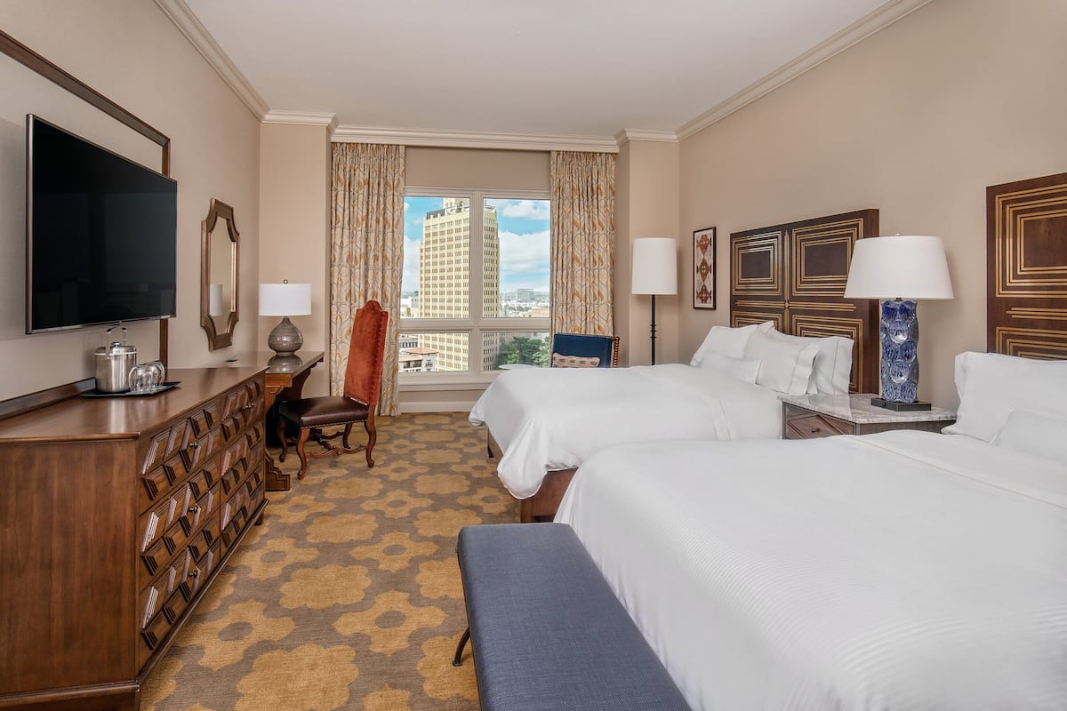 Room, 2 Queen Beds, City View