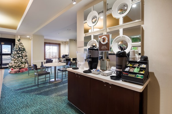 Free daily continental breakfast