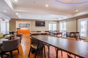 Business center - Country Inn & Suites by Radisson, Savannah Southside (Savannah)