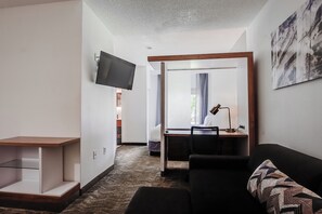 Suite, 1 très grand lit et 1 canapé-lit, non-fumeur