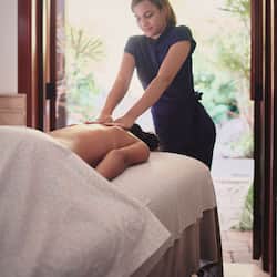 Couples treatment rooms, body treatments, aromatherapy