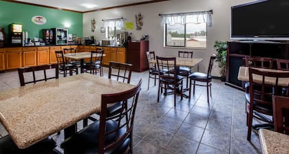 Super 8 by Wyndham Big Rapids