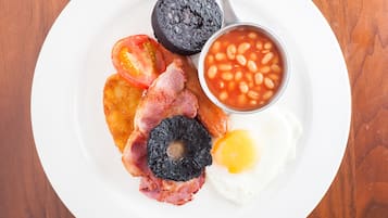 Desayuno buffet todos los días (con cargo)