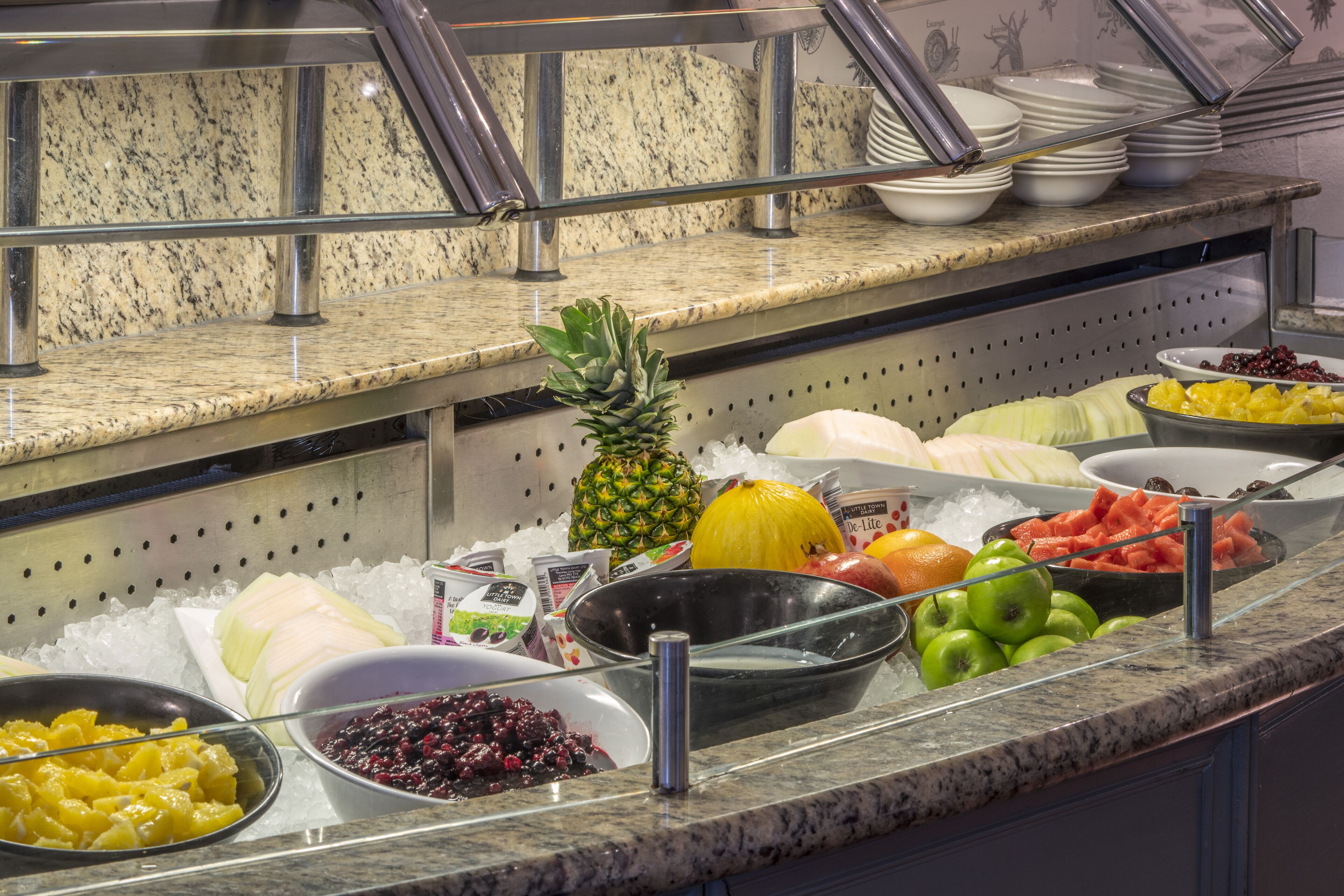 daily full breakfast for a fee