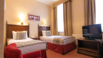Standard Twin Room | 1 bedroom, individually decorated, individually furnished, desk