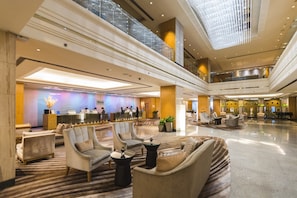 Sala de estar en el lobby