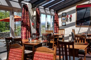 3 Restaurants, Frühstück, Mittagessen, Abendessen, britische Küche