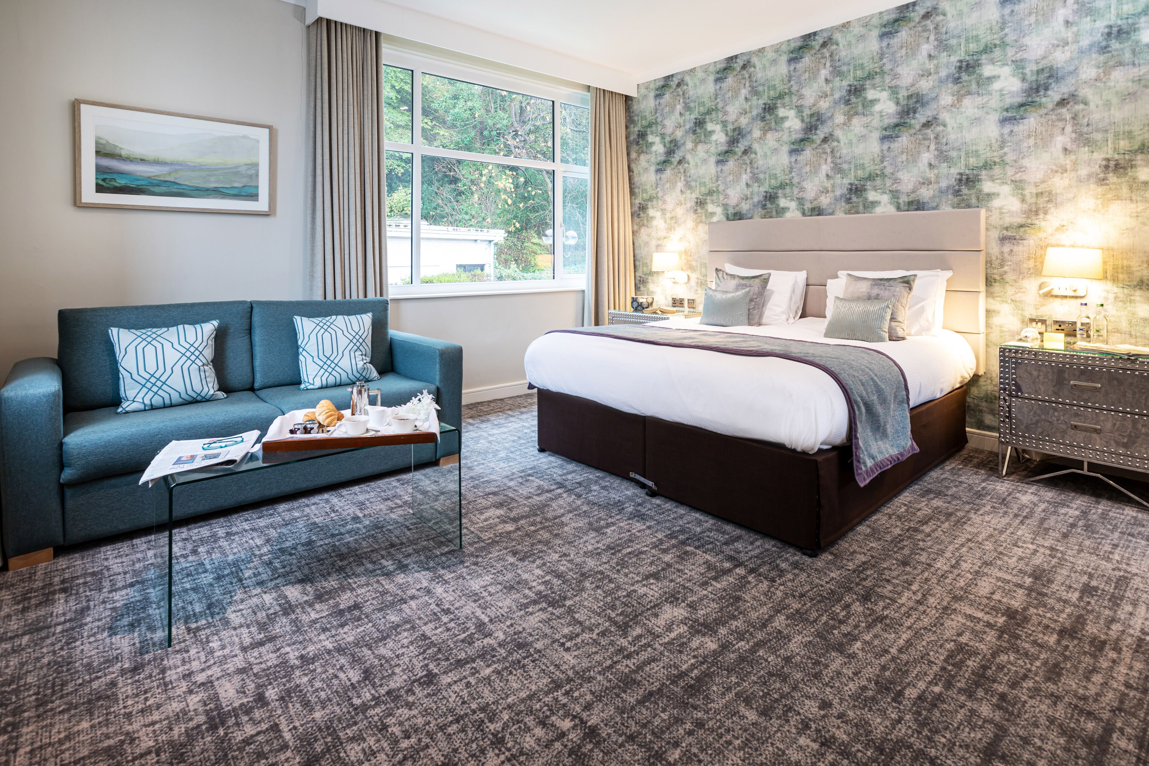 주니어 스위트, 킹사이즈침대 1개 및 소파베드, 금연 (with Sofabed) | 이집트산 면 시트, 고급 침구, 셀렉트 컴포트 침대, 객실 내 금고