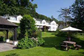 Executive-Suite, 1 King-Bett, Nichtraucher | Blick auf den Garten