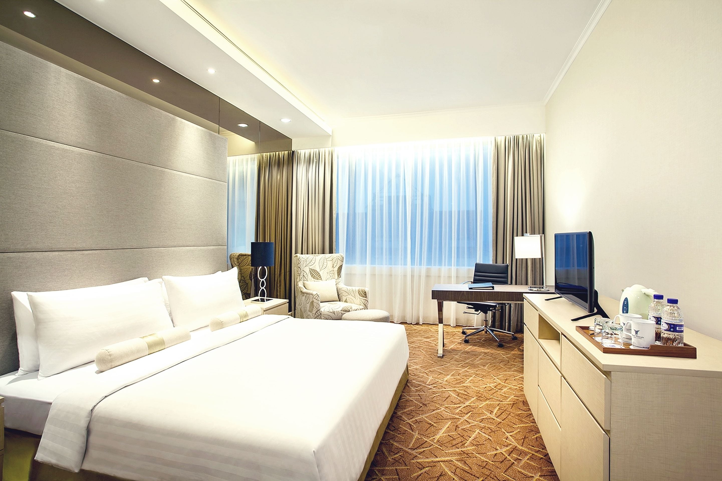 Photo - Menara Peninsula Hotel