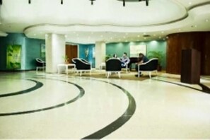 Lobby sitting area - Hotel Chacao Cumberland   (Caracas)