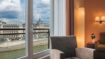 1-Bedroom Apartment with Seine View | View from room