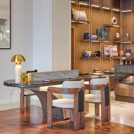 Concierge desk