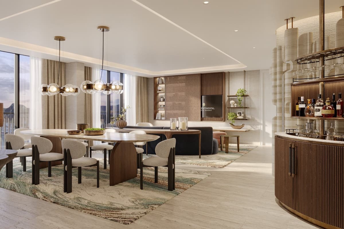 Minibar, in-room safe, desk, laptop workspace