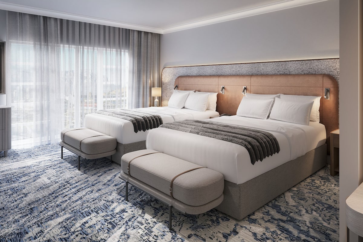 Minibar, in-room safe, desk, laptop workspace