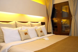 Superior Room - 1 Queen bed | In-room safe, free cots/infant beds, free WiFi - Sonesta Posadas del Inca Cusco (CUSCO)