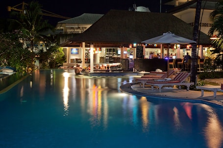 Poolside bar. Blu-Zea Resort by Double-Six