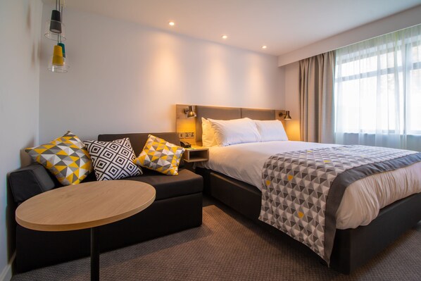 Allergikerbettwaren, Zimmersafe, individuell dekoriert