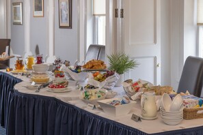 Engelsk frokost hver dag (mot et tillegg)