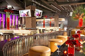 Bar (in der Unterkunft)