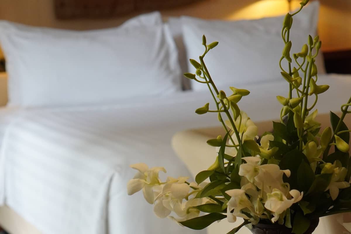 1 bedroom, hypo-allergenic bedding, minibar, in-room safe