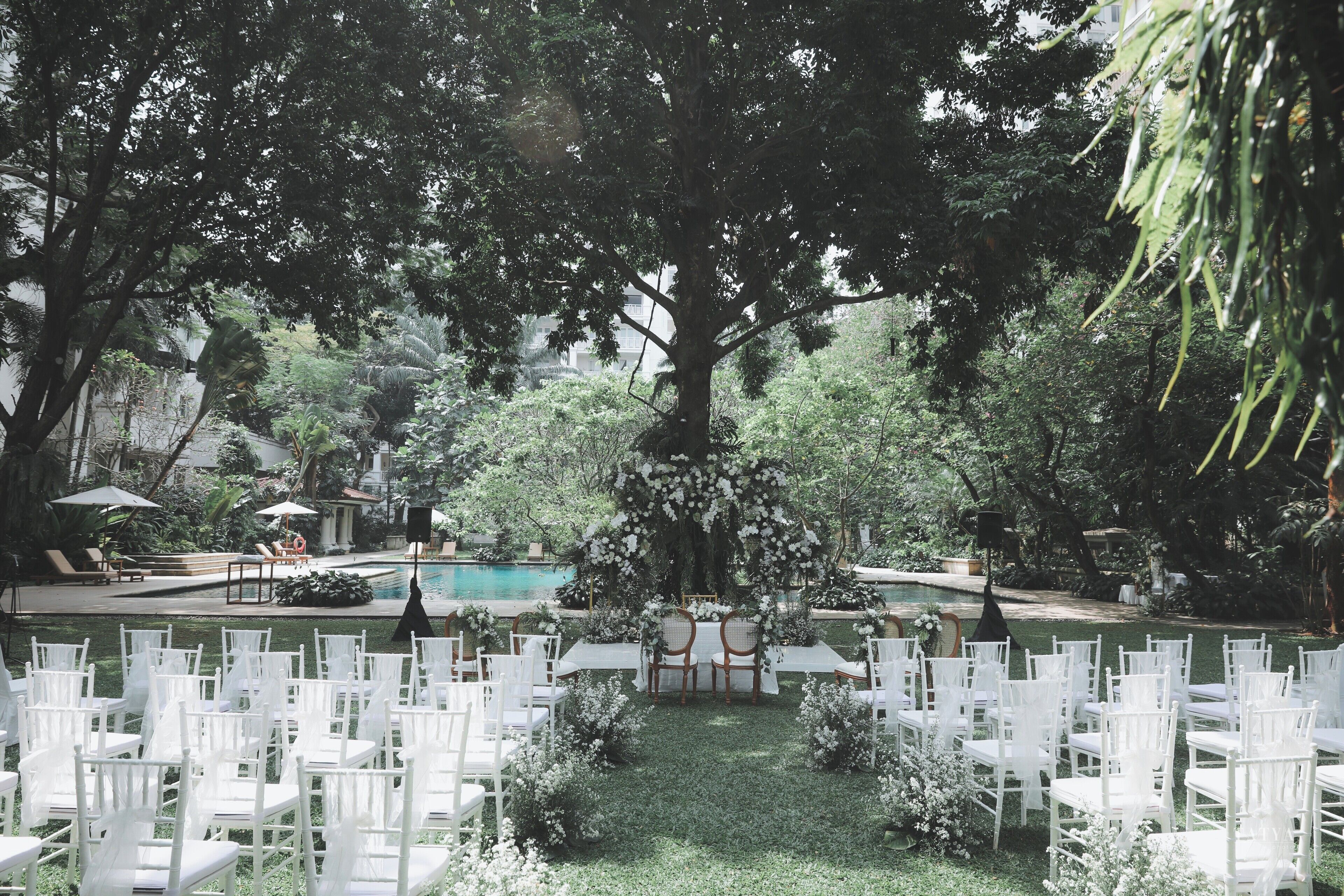 outdoor banquet area