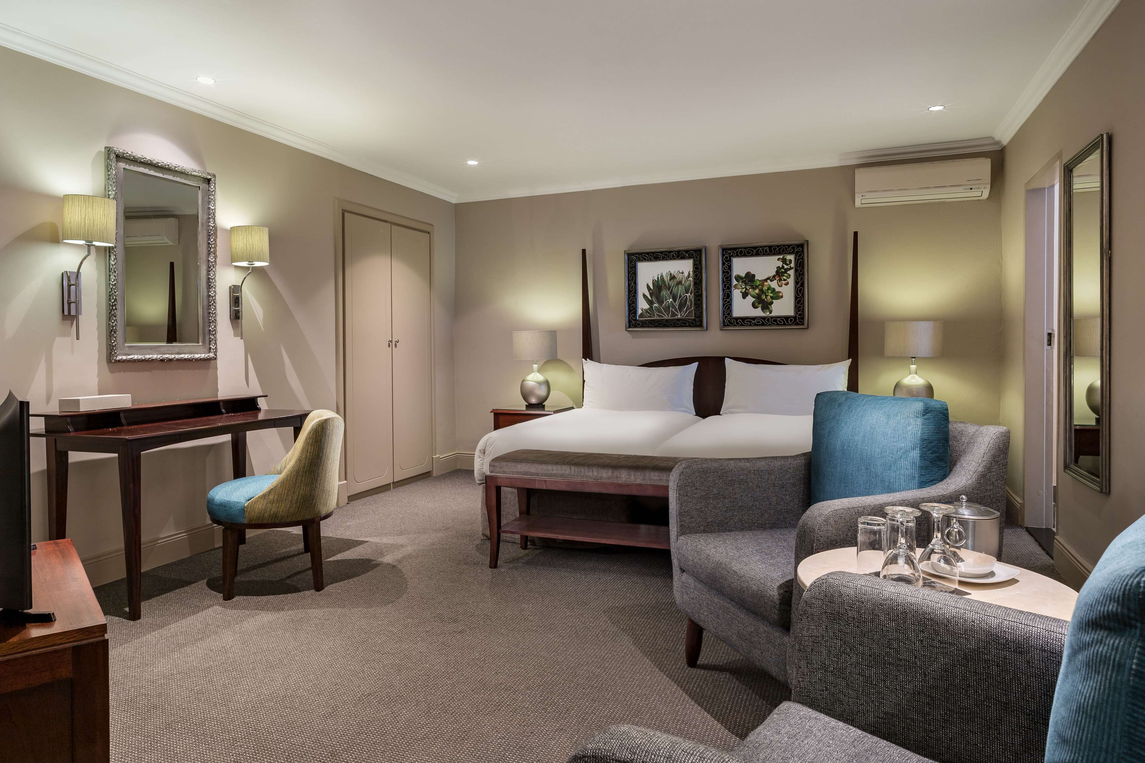 Standard Premium | 1 bedroom, minibar, in-room safe, desk