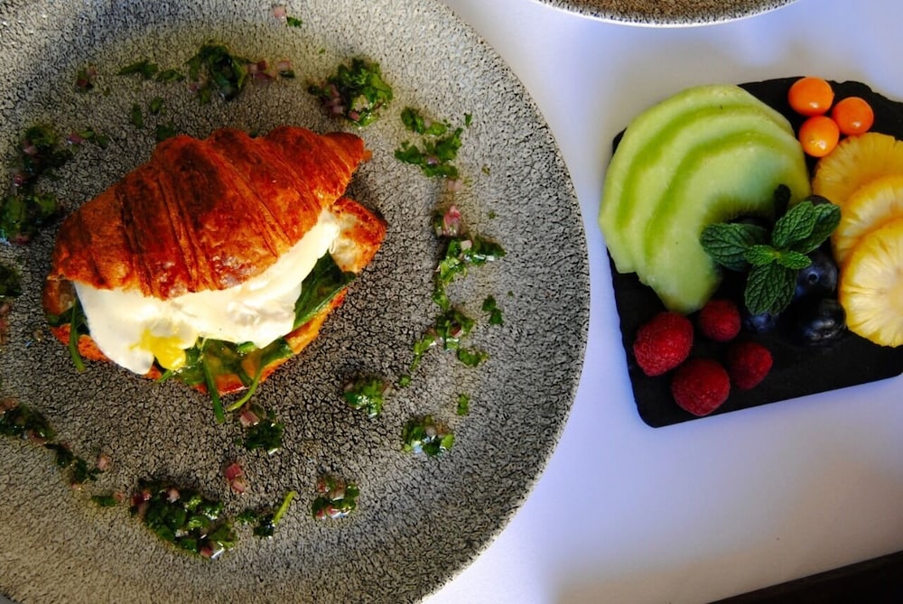 Ten Bompas Hotel - Space Conference Centre - Winehouse Restaurant by null