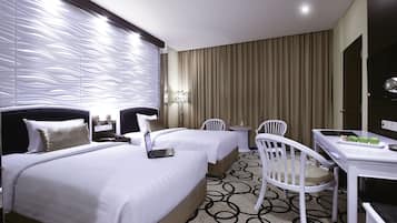 Premium bedding, minibar, in-room safe, desk