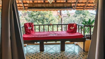 Deluxe Double or Twin Room, 1 Bedroom, Non Smoking | Garden view