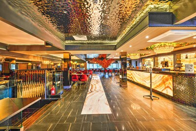 Palms Hotel & Retreat By Palette London Romford