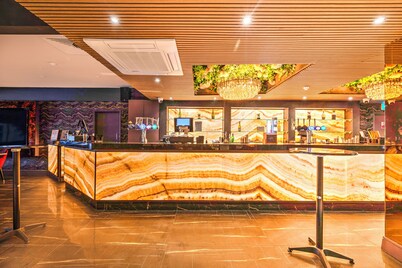 Palms Hotel & Retreat By Palette London Romford