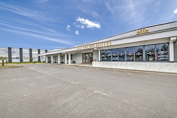 Palms Hotel & Retreat By Palette London Romford