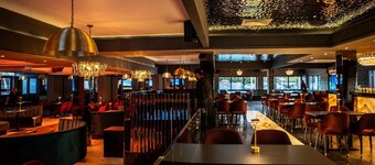 Palms Hotel & Retreat By Palette London Romford