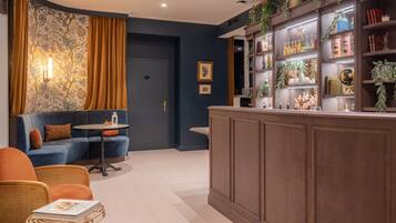 Snack bar