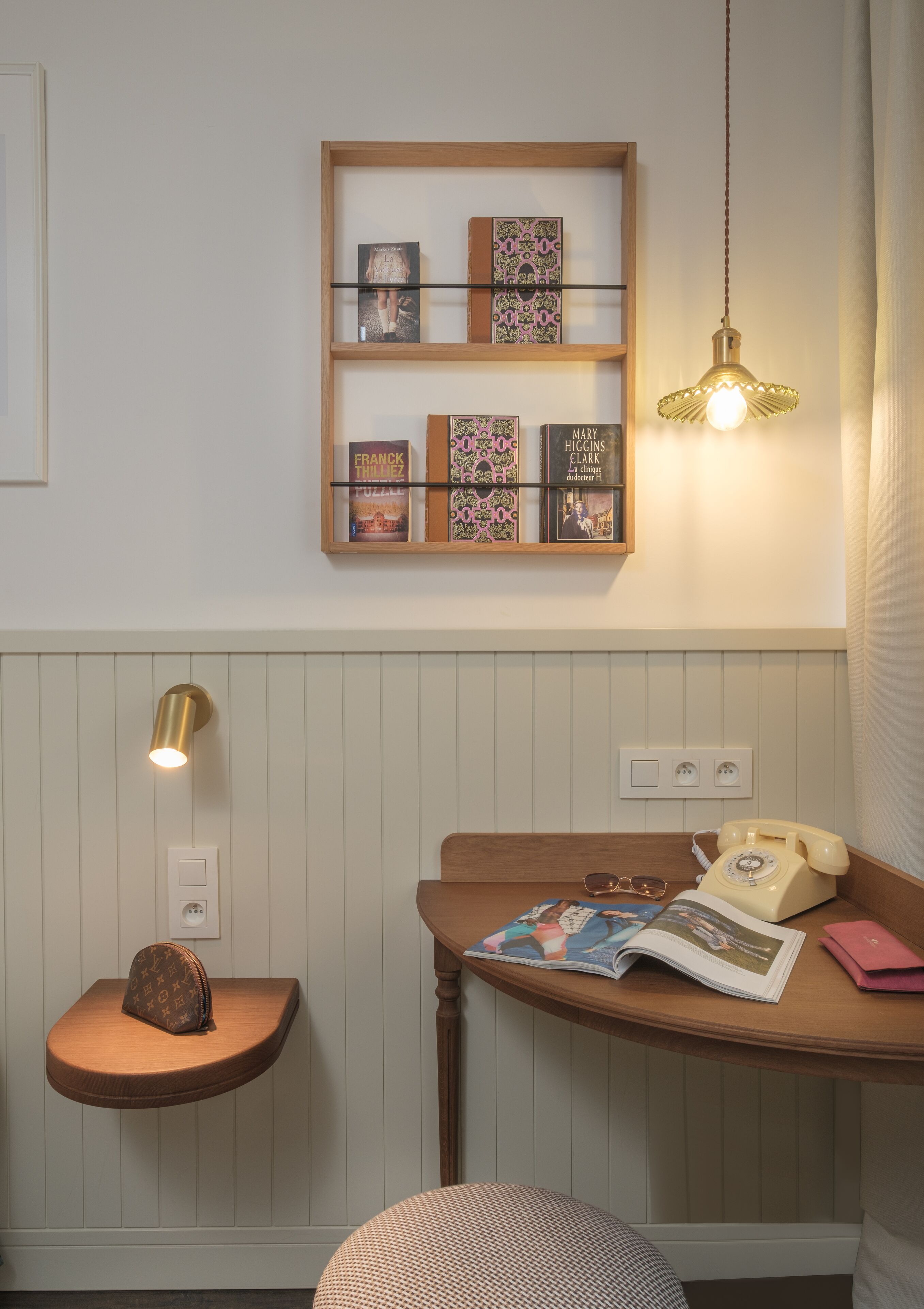 superior twin room | living area | 30-inch flat-screen tv with cable channels, tv