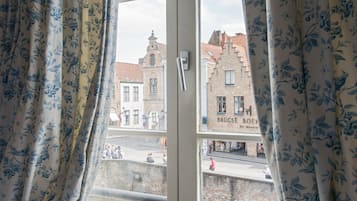 Romantische kamer, uitzicht op het water | Uitzicht vanuit de kamer