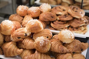 Daily buffet breakfast (EUR 20 per person)