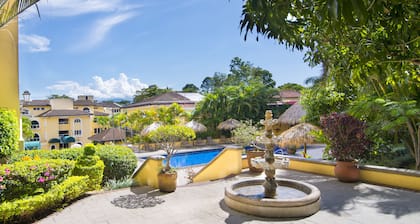 Apartotel & Suites Villas del Rio