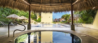 Apartotel & Suites Villas del Rio