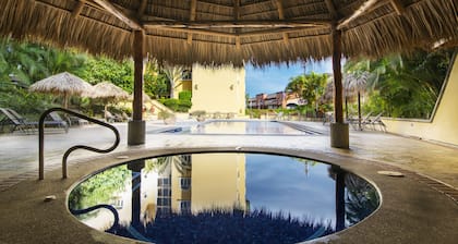 Apartotel & Suites Villas del Rio