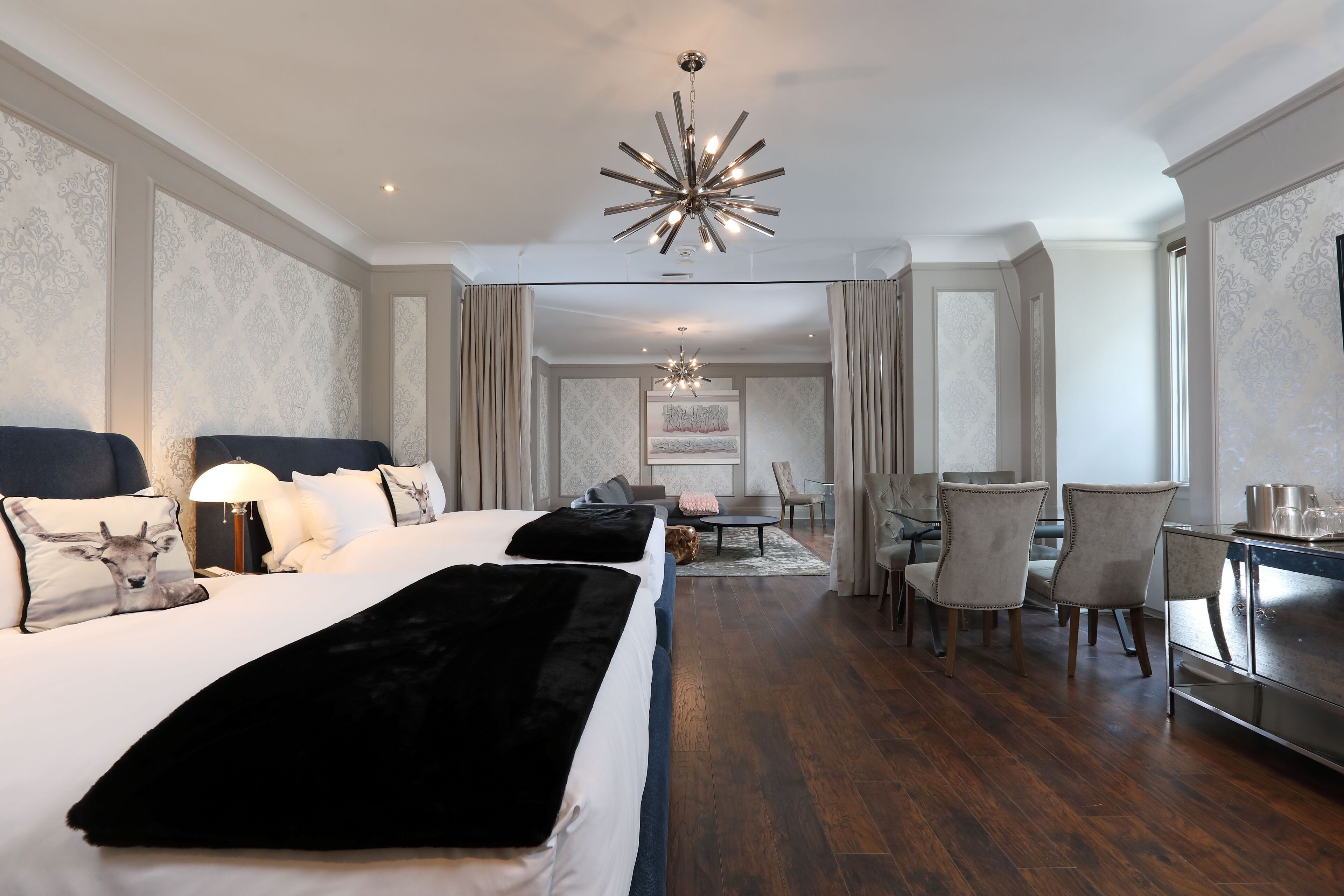 suite, multiple beds, non smoking | premium bedding, down duvets, pillow-top beds, individually furnished