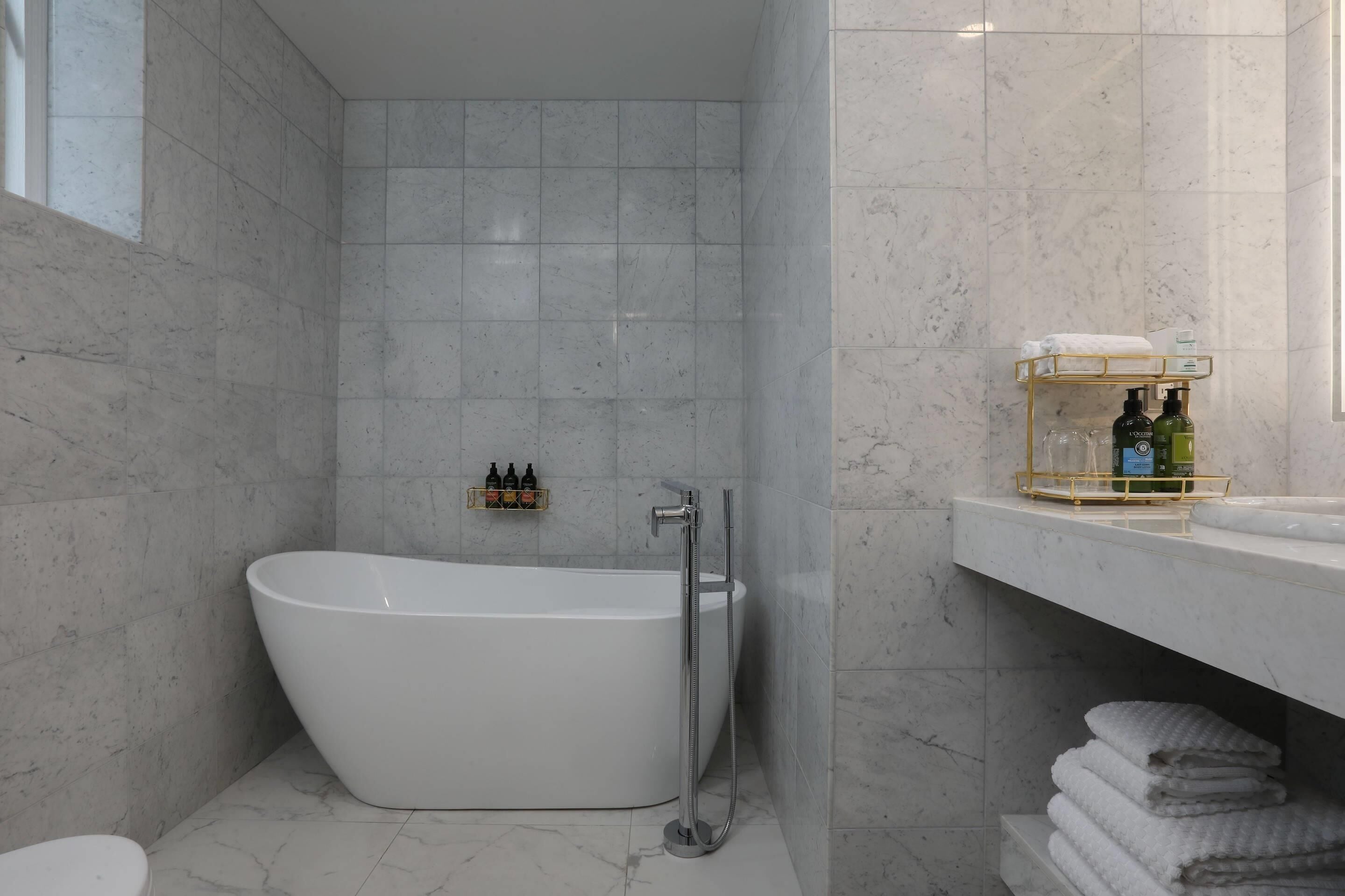 Premium bedding, down comforters, pillowtop beds, individually furnished