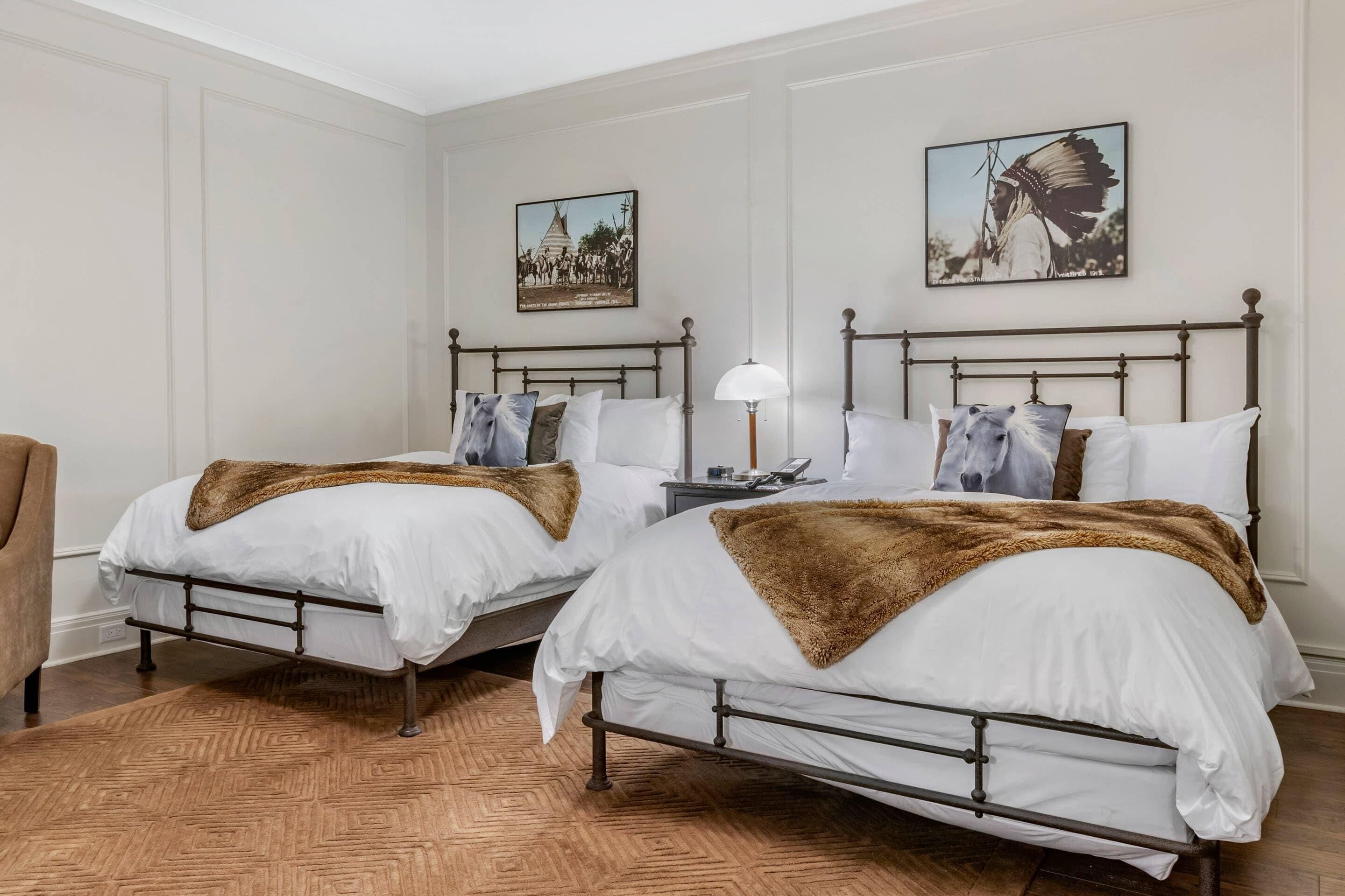 Chambre Standard, 2 grands lits, non-fumeur | Literie de qualité, couette en duvet, lit avec matelas à plateau-coussin