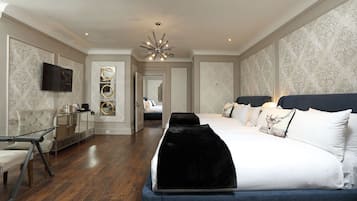 Suite, Multiple Beds, Non Smoking