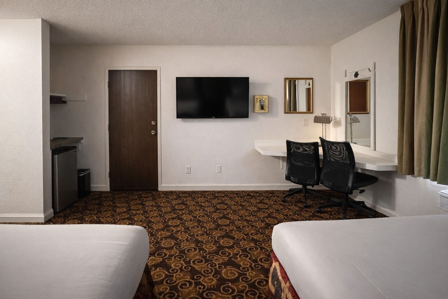 Double Bed - Non Smoking  | Premium bedding, desk, laptop workspace, blackout drapes
