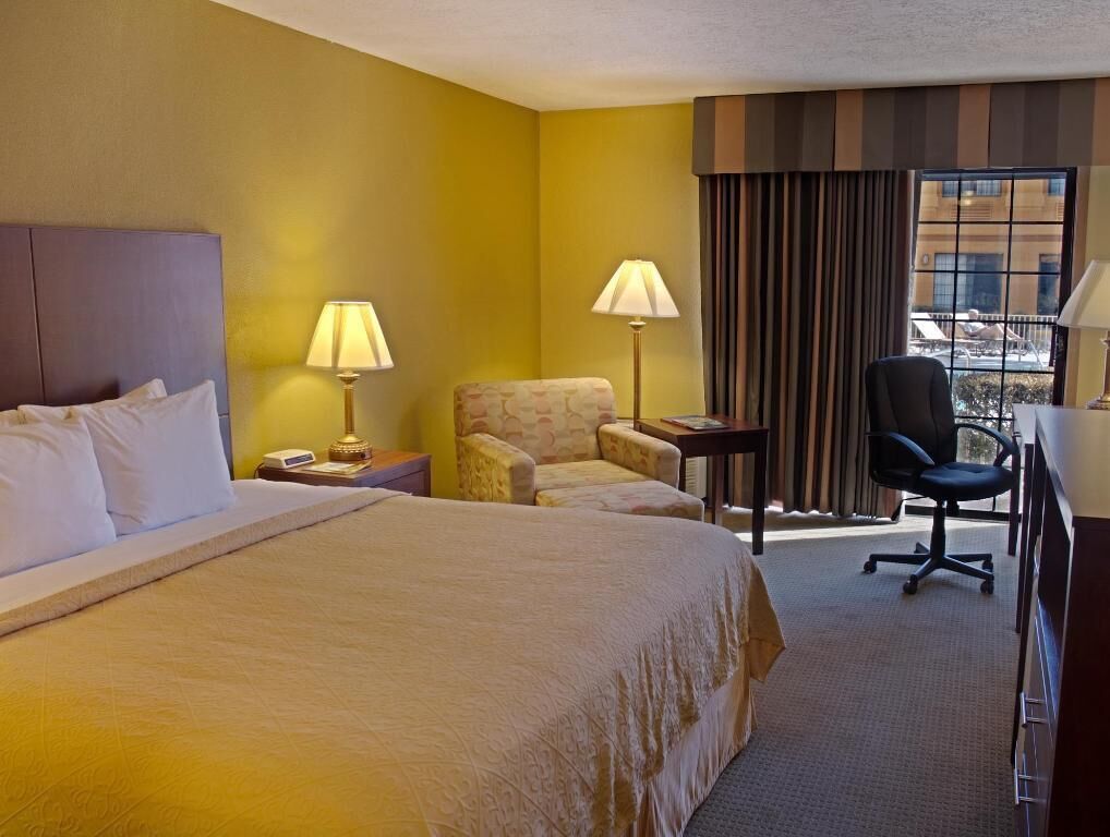 In-room safe, iron/ironing board, rollaway beds, free WiFi