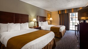 In-room safe, iron/ironing board, rollaway beds, free WiFi - Best Western Green Valley Inn (Green Valley)