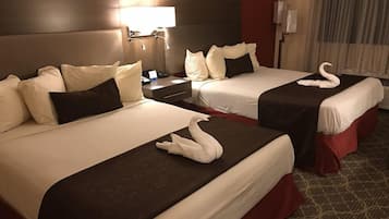 标准房, 2 张大床, 无烟房 | 办公桌、隔音、熨斗/熨衣板、免费 WiFi